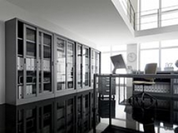 Armadio in lamiera, ad ante scorrevoli con rete cm 180.MD-AR18